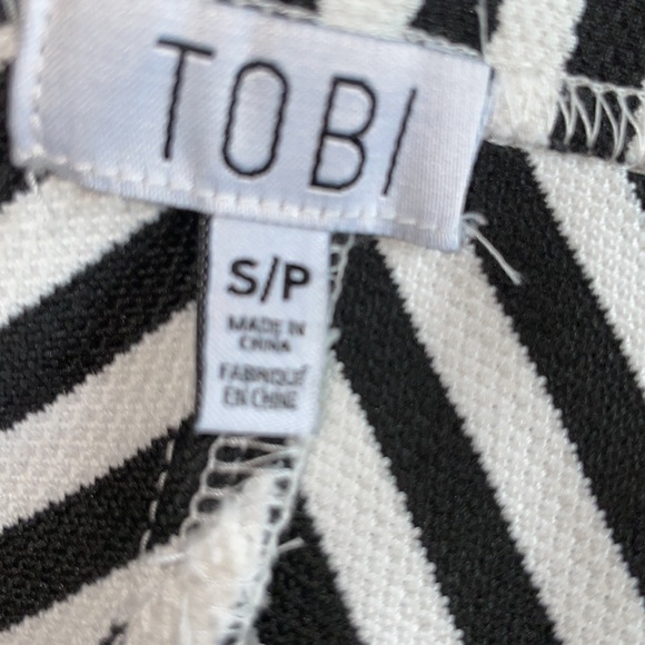 TOBI Open Back Striped Blouse - Picture 5 of 7